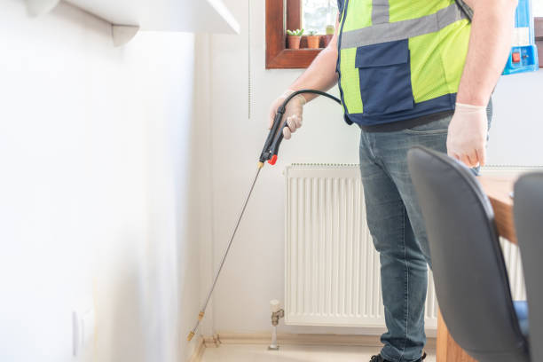 Best Exterminator Services  in Clyde, OH